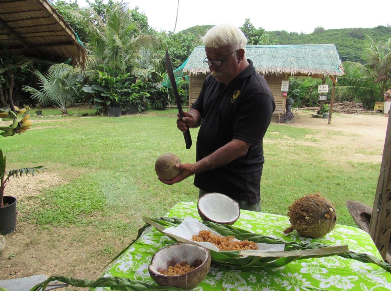 Traditional Coconut Candy made fresh from scratch, Valley of the Latte, Guam Tours, Best tours on guam, things to do on guam, カヤック , 旅行 , ファインダー越しの私の世界 , 写真好きな人と繋がりたい , インスタ映え , スタンドアップパドル , 冒険 , 観光 , リゾート , 夏 , 夏休み , 休暇 , 文化 , 家族旅行 , アー , ビーチ , パラダイス , グアム , 島 , 天気 , グアム旅行 , 海外 , 海外旅